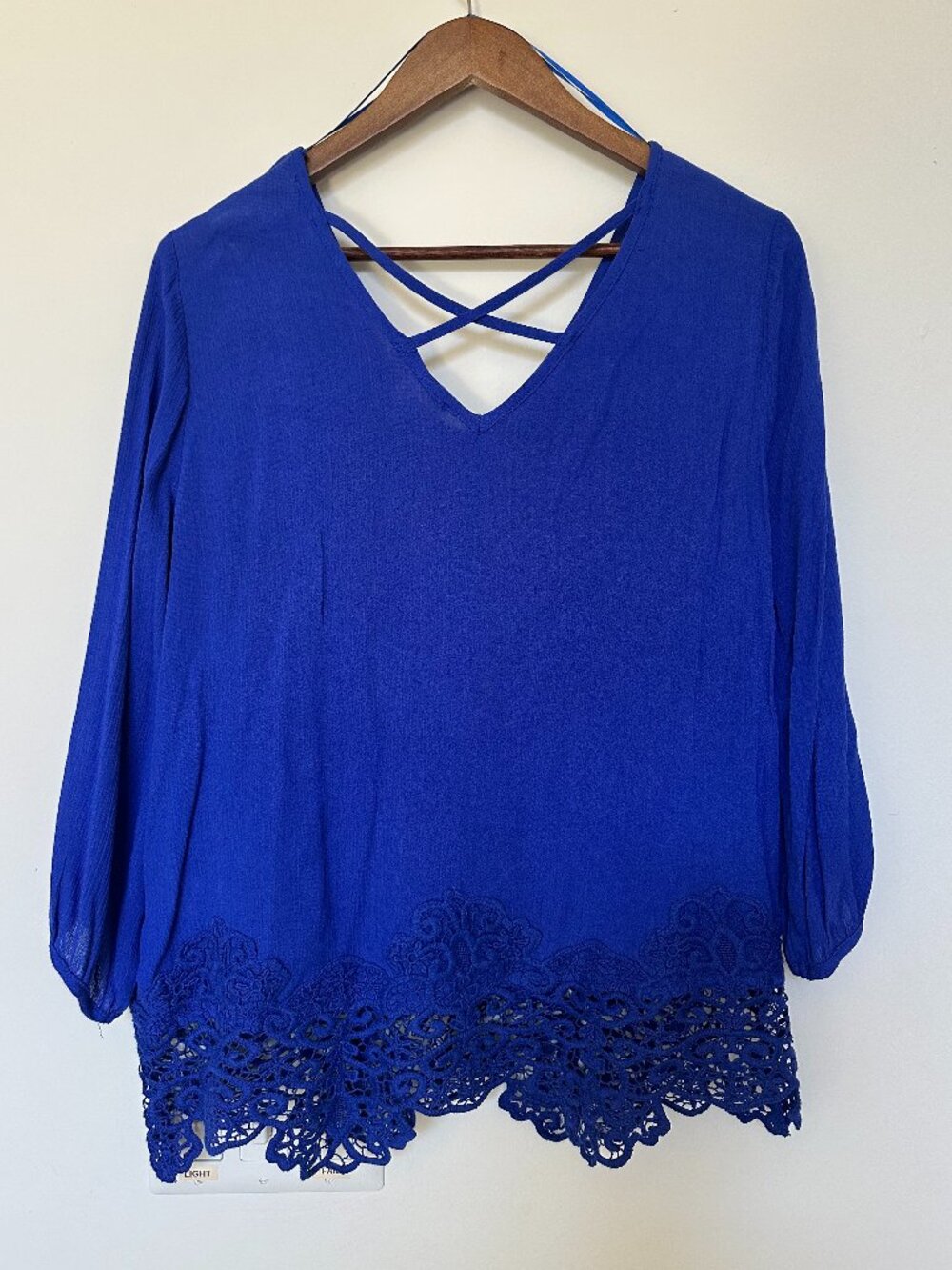 Skies Are Blue Royal Blue Lace Hem 3/4 Sleeve Top with Criss Cross Back Size L - Picture 3 of 3